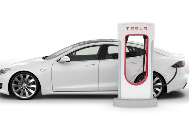 Tesla v roce 2017 zdvojnásobí počet dobíjecích stanic pro elektromobily