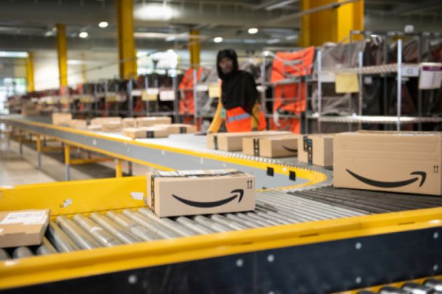 Amazon chystá masové propouštění, prodejům se nedaří