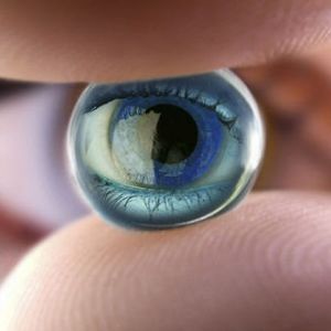 Umělé sítnice z grafenu by mohly vrátit zrak milionům lidí