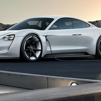 Porsche plánuje v USA vybudovat 500 rychlonabíjecích elektrostanic