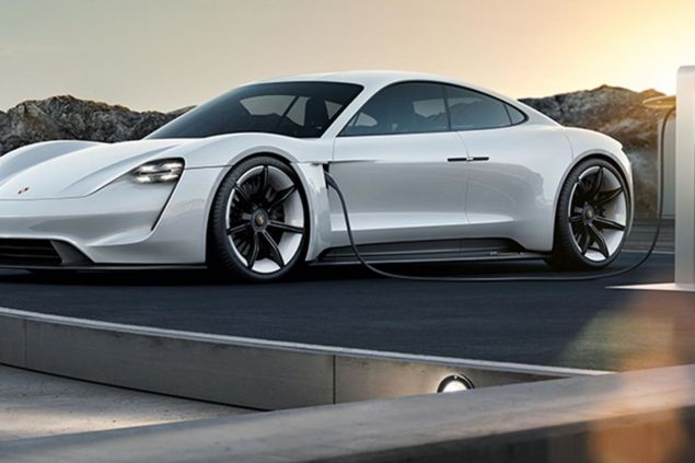 Porsche plánuje v USA vybudovat 500 rychlonabíjecích elektrostanic