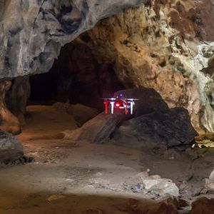 Moravský kras prozkoumají místo jeskyňářů roboty a drony