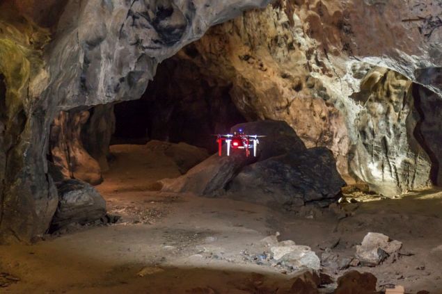 Moravský kras prozkoumají místo jeskyňářů roboty a drony