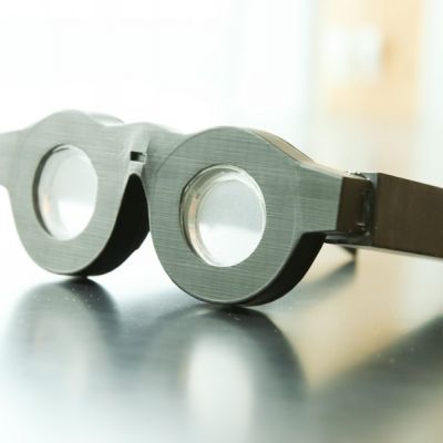 Tyto revoluční brýle se automaticky přizpůsobí vašemu zraku
