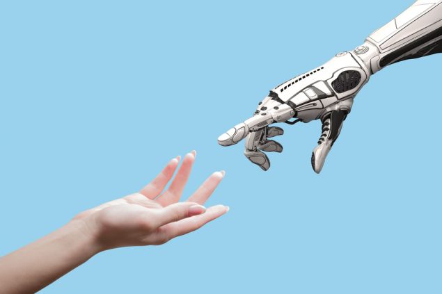Cesta k umělému doteku aneb jak naprogramovat robotickou ruku, aby se chovala jako živá