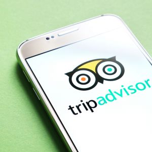 Čína zakázala 105 aplikací, včetně TripAdvisoru
