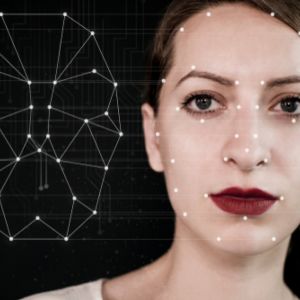 Studie ukázala, že lidé věří více deepfake tvářím než skutečným lidem