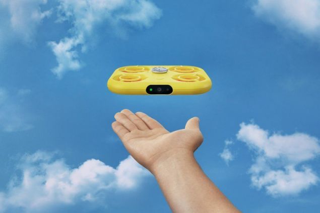 Snap představil malý a cenově dostupný selfie dron