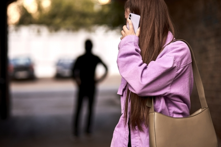 Lockdowny přinesly mnohonásobný nárůst sexuálního zneužívání dětí online